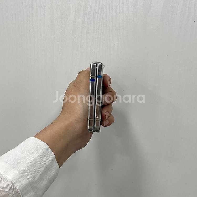 81043 갤럭시Z플립5 크림 512GB 삼성리퍼폰 팝...--4