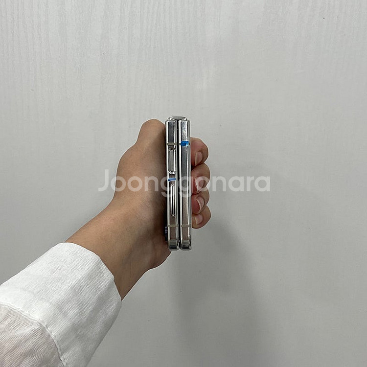 81043 갤럭시Z플립5 크림 512GB 삼성리퍼폰 팝...--5