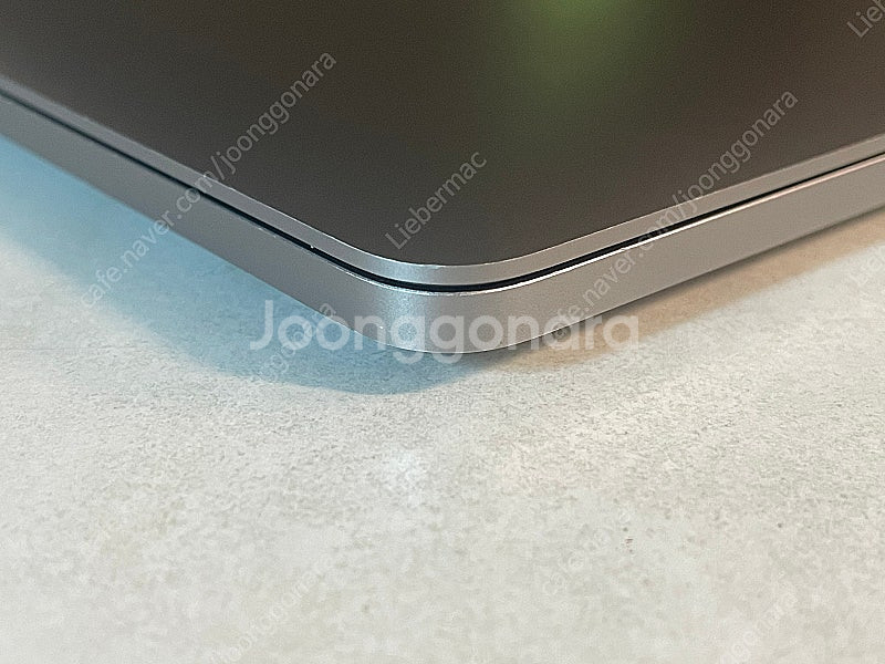 맥북프로 2019 13인치 램 16기가 SSD 512기...--8