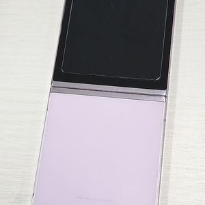 갤럭시 Z플립5 라벤더색상 256용량 외관상태좋은 꿀매물 단말기 21만 판매합니다
