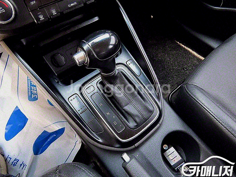 올뉴 카렌스 1.7 VGT 프레스티지 2015 년 중고...--2