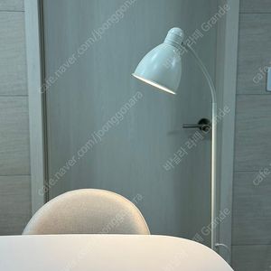 !가격인하! 이케아 전등 조명 레르스타 장스탠드 화이트 상태 좋아요