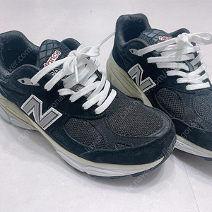 뉴발란스 990V3 230사이즈 팔아요