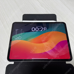 아이패드 프로 m4 11인치 wifi+셀룰러 256 애플팬슬 포함 판매합니다.