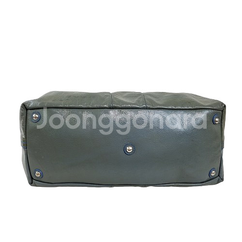 정품 생로랑(입생로랑) 페이던트가죽 이지백--5