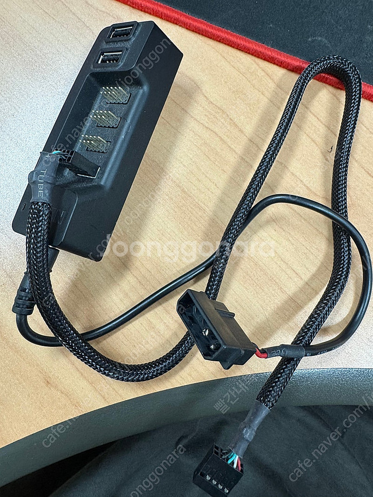 NZXT Internal USB Hub Controll...--2