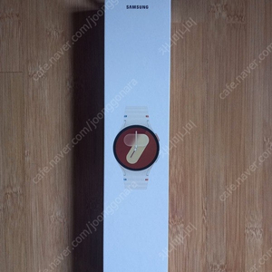 [미개봉] 갤럭시워치7 40mm 크림(SM-L300NZEAKOO) 32GB 자가유통용 18만원 판매합니다
