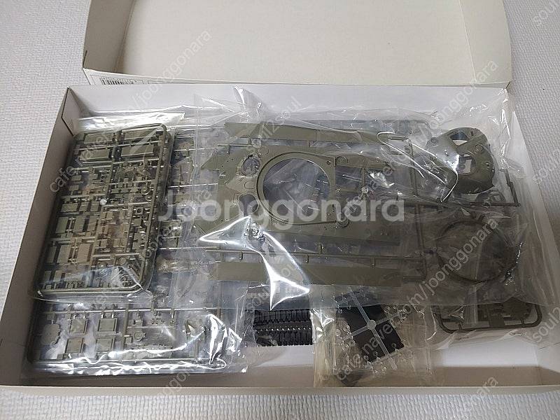 [ASK35028] 1/35 British Sherma...--1