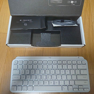 mx keys mini for mac 키보드 팔아요. 풀박스