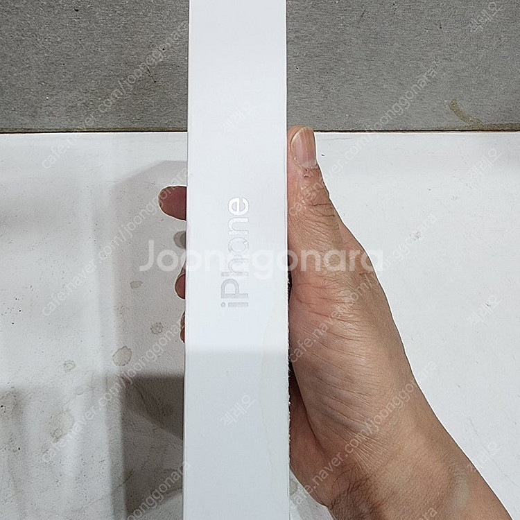 아이폰16프로 256 네추럴티타늄 미개봉 팝니다!--4