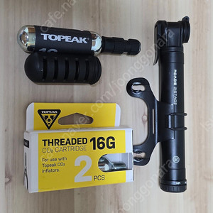 토픽 roadie 2 stage 미니펌프 + 에어부스터 + co2 카트리지(16G) 판매합니다