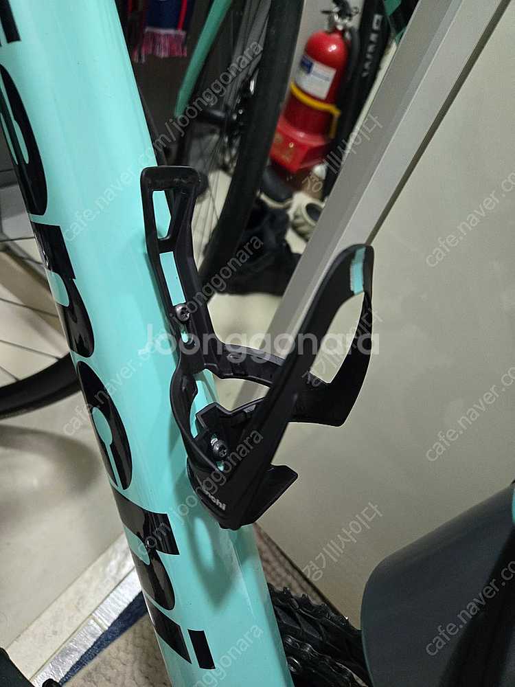 비앙키 로드 델타 카본 물통케이지 2EA 27g--0