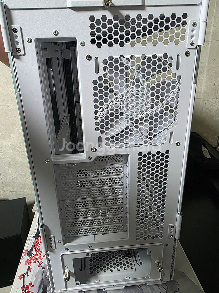 리안리 랜쿨3 lancool3 rgb--4