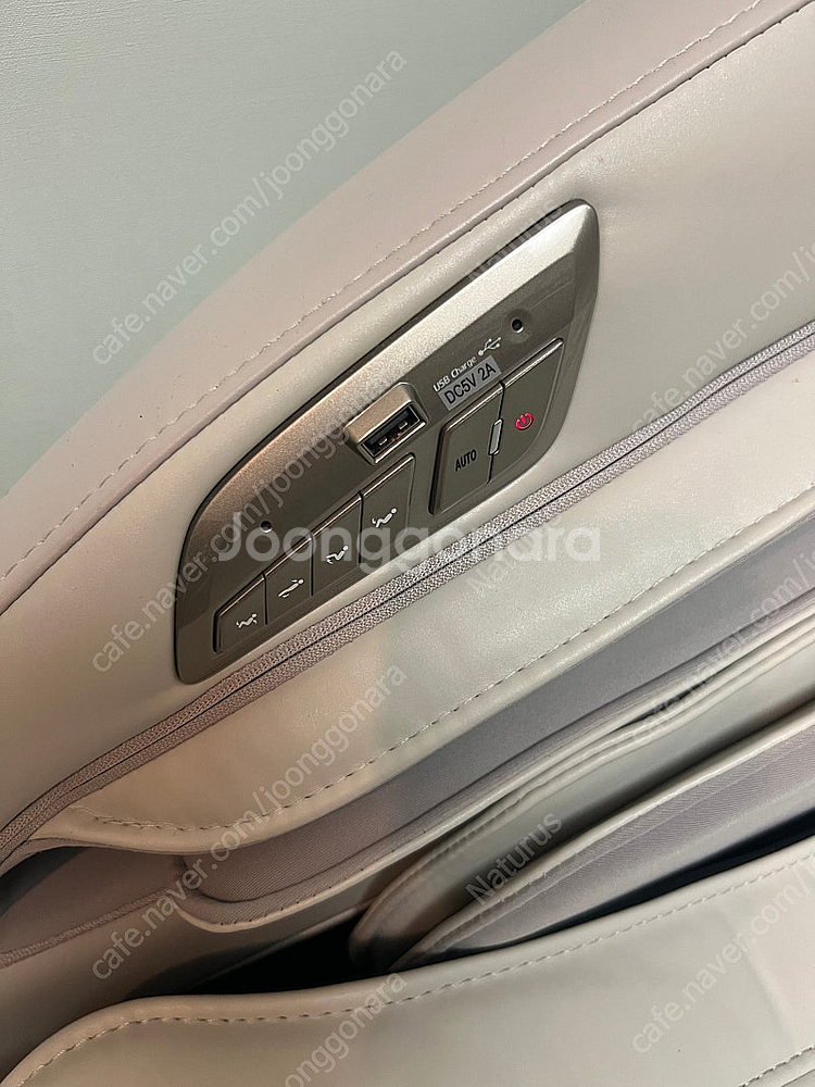 브람스 안마의자 루쏘쏘 S8300--5