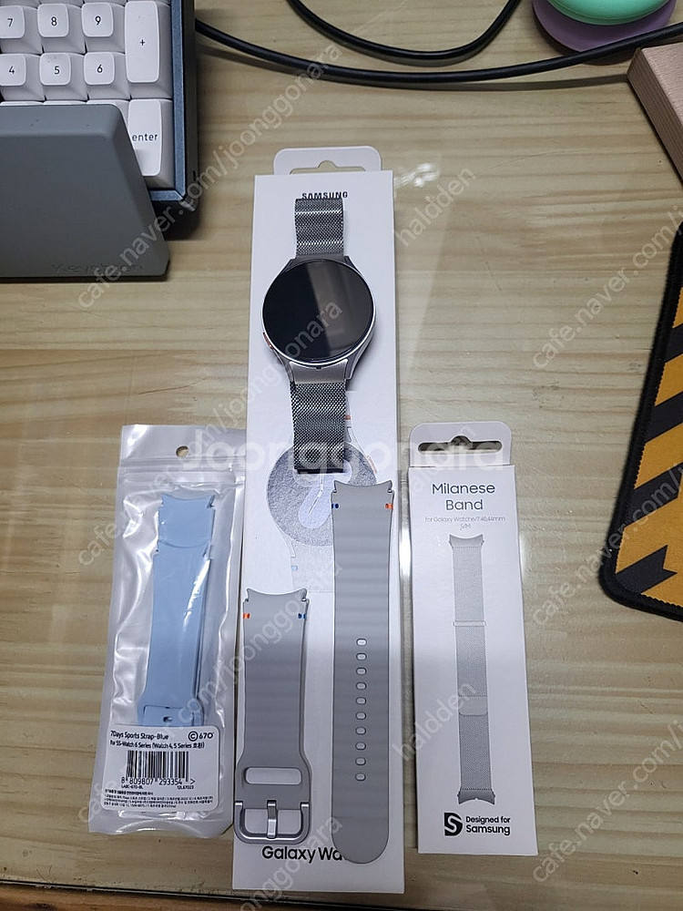 갤럭시워치 7 LTE 실버 44mm 판매합니다.--0
