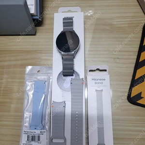 갤럭시워치 7 LTE 실버 44mm 판매합니다.