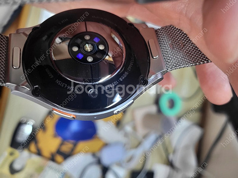 갤럭시워치 7 LTE 실버 44mm 판매합니다.--4