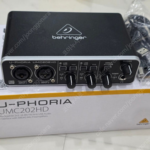 베링거 UMC202HD 오디오 인터페이스