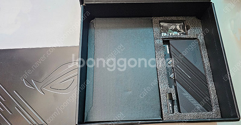 ASUS ROG MAXIMUS Z790 HERO 풀박--6