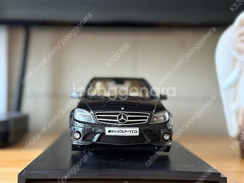 1:18 1/18 오토아트 C63 AMG 블랙 다이캐스...--0