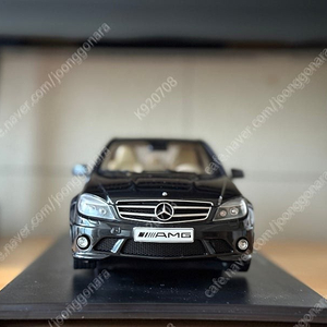 1:18 1/18 오토아트 C63 AMG 블랙 다이캐스트 팝니다