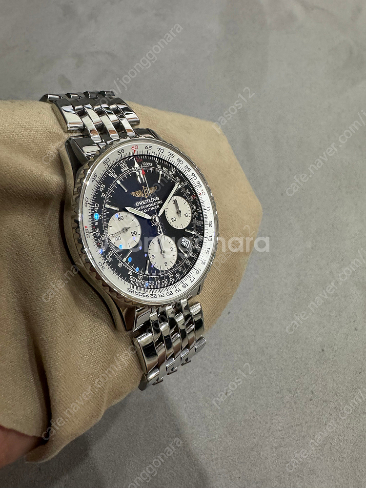 브라이틀링 구형 네비타이머 41mm (A23322)--1