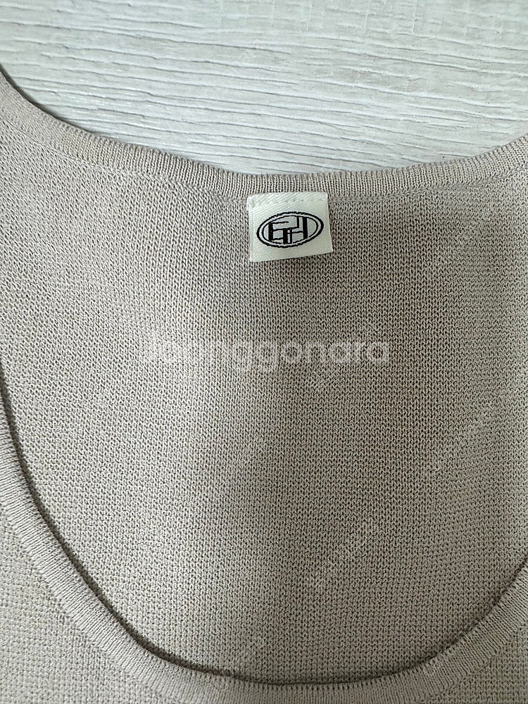 에토스 ethos u neck sleeveless 베이...--1