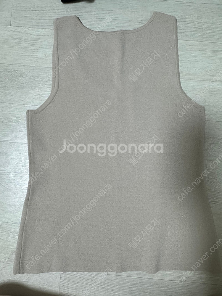 에토스 ethos u neck sleeveless 베이...--3