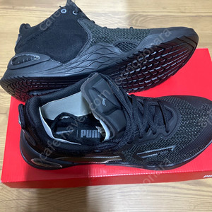 새상품) 푸마 퓨즈 블랙 260mm 여성 트레이닝화