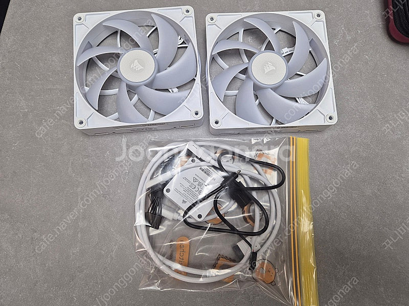 커세어 RX140 MAX RGB 2팩 팝니다.--0