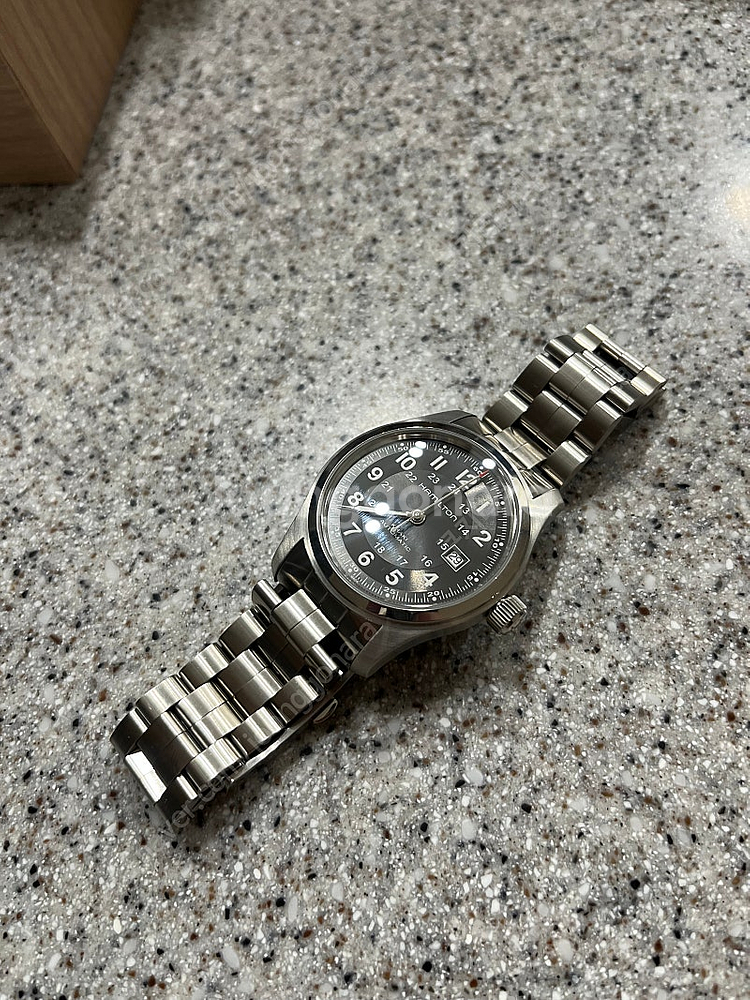 해밀턴 카키필드 오토매틱 42mm 판매합니다--2