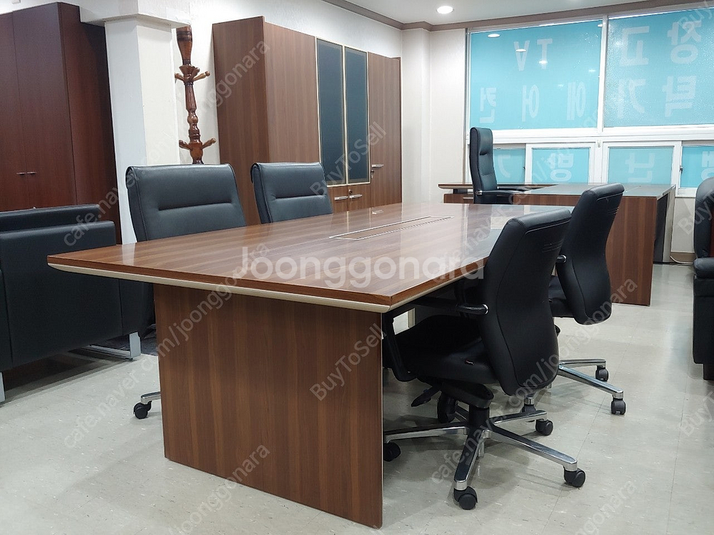 A급 퍼시스 중역회의용의자 마르쿠스 레가시 프로나드의자...--1