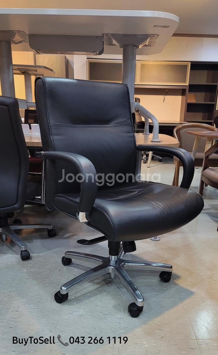 A급 퍼시스 중역회의용의자 마르쿠스 레가시 프로나드의자...--7