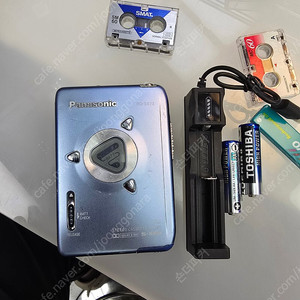파나소닉 워크맨 본체와 배터리 충전기 세트 rq-sx73