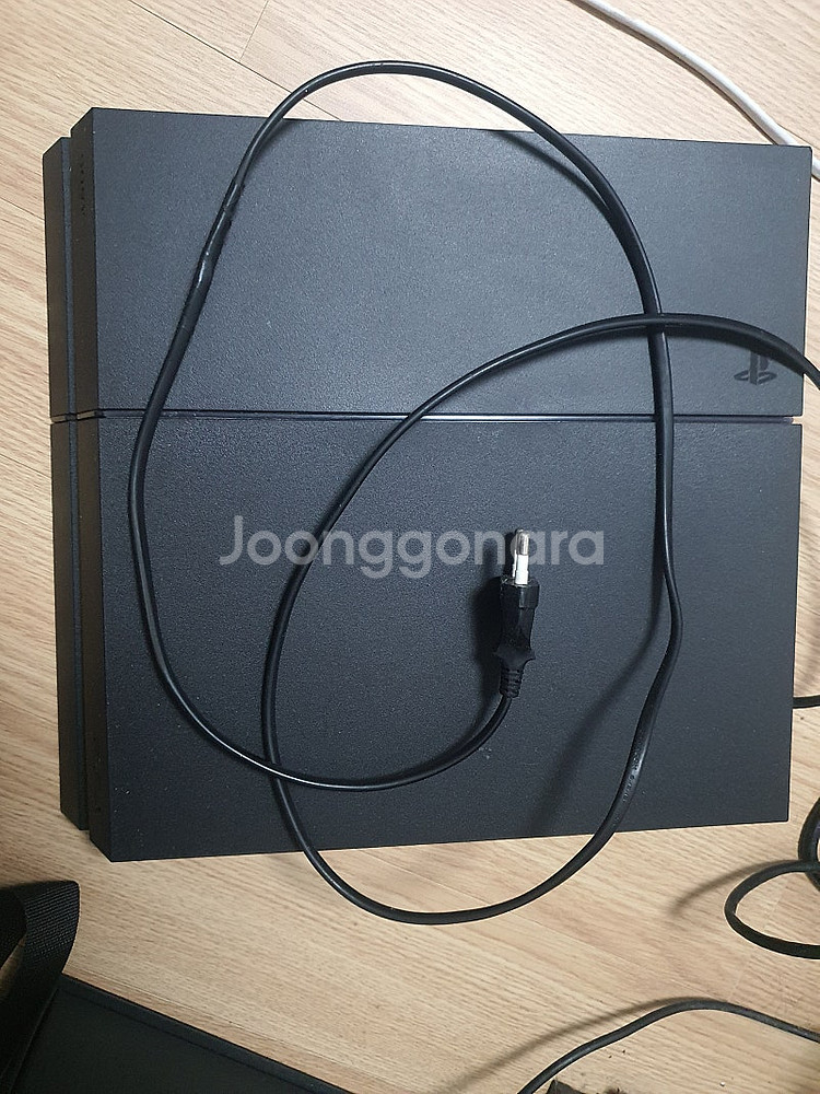 PS4 500GB 제트블랙 팝니다. 택포 10만--3