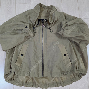 오즈세컨 드로우스트링 백 레터링 자수점퍼