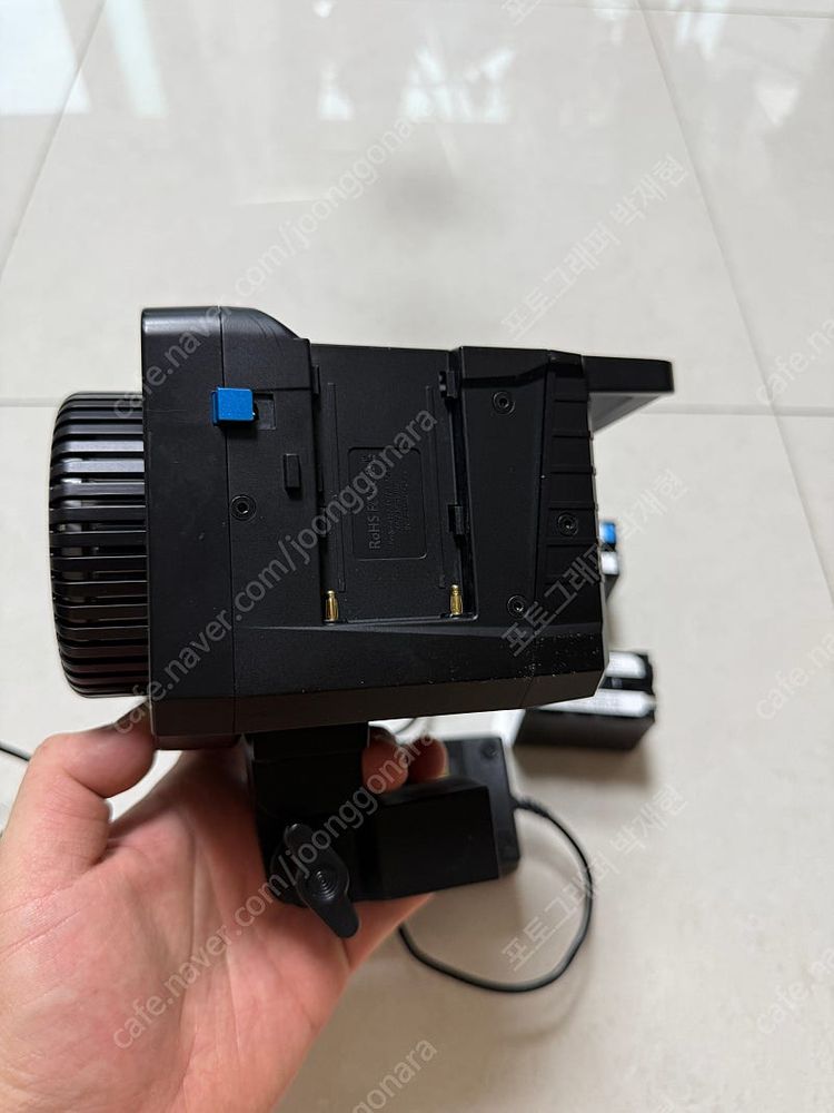 SOKANI X100 RGB + 배터리 2개 팝니다--5