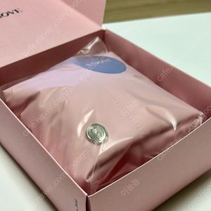 어노브 플러피 파우치 핑크 파우치 팔아요