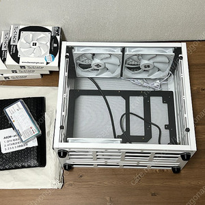 아클라 A6M 알루미늄 케이스+써멀라이트 140mm 케이스팬 3개