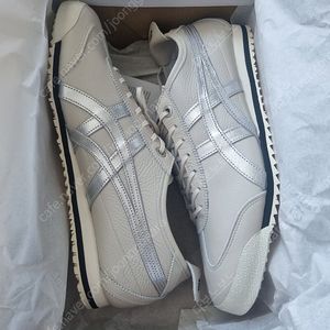 오니츠카 멕시코 66 SD 255 새상품