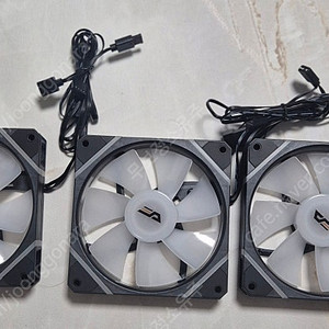 다크플래쉬 DM12R PRO 120 PWM ARGB 시스템 팬 블랙 새제품 3개 판매합니다