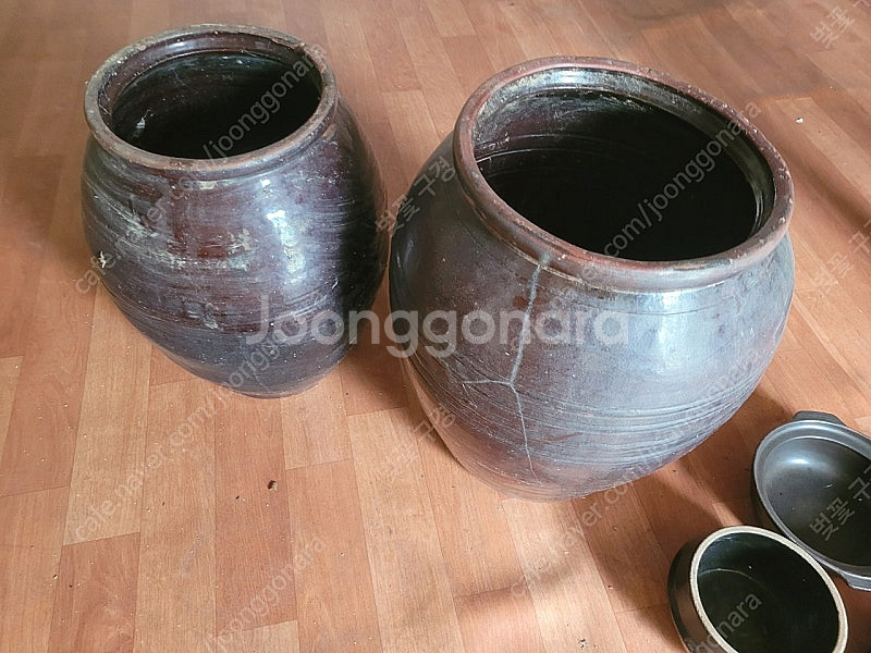 옹기 항아리2개 , 뚝배기 몽땅--1