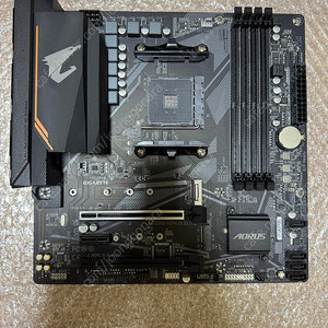 기가바이트 B550M AORUS ELITE 메인보드 팔아요!