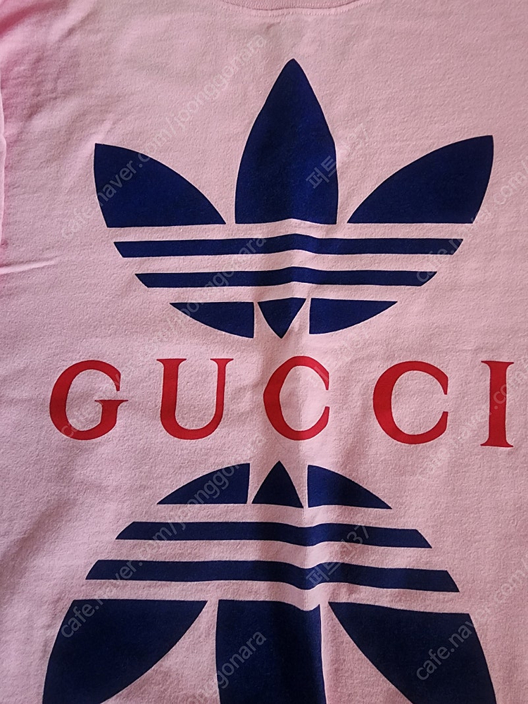 구찌 아디다스 콜라보 반팔라운드 m사이즈 팝니다 이미지