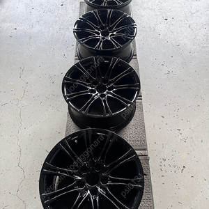 BMW 정품 18인치휠 pcd120판매 또는 대품합니다