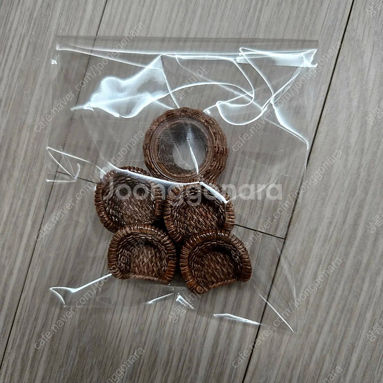 [새거.6,500원]미니어처 대나무 테이블,의자세트--2