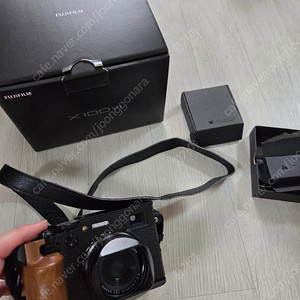 x100vi 블랙 3200컷+틸타케이지+스퀘어후드+니시필터+추가호환배터리+배터리충전기