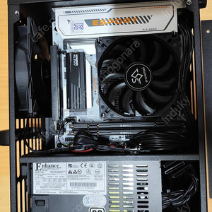 라이젠 9800X3d+지포스 RTX5070 sff 본체