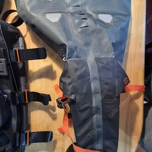 오르트립 싯백 16.5 L 팝니다.