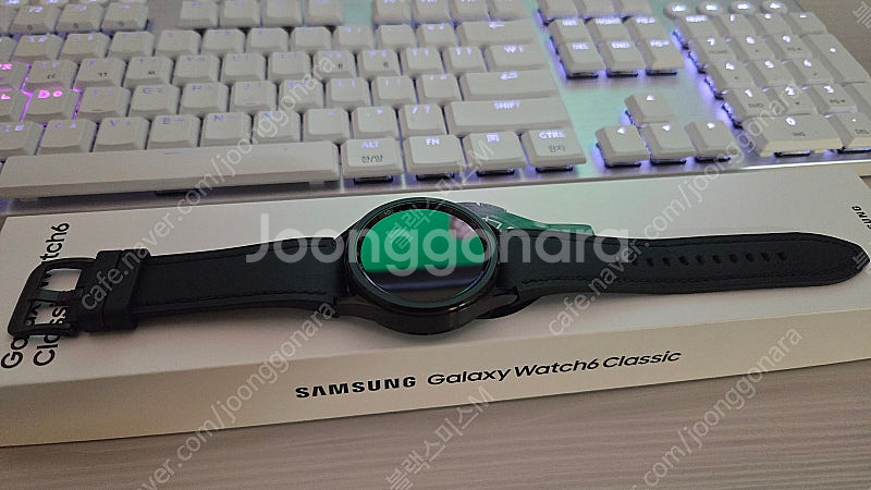 갤럭시워치6클래식 43mm 블랙1개, 화이트1개, 스트...--4